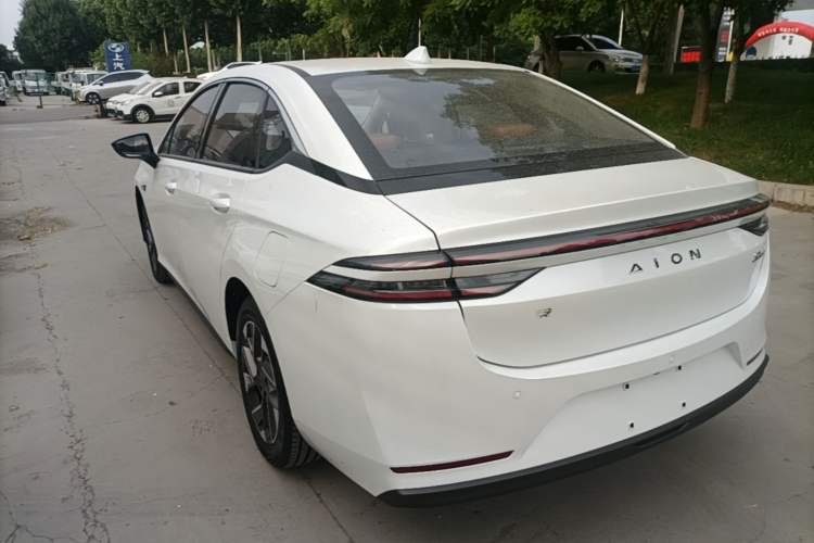 AION S Plus 2025 — 4