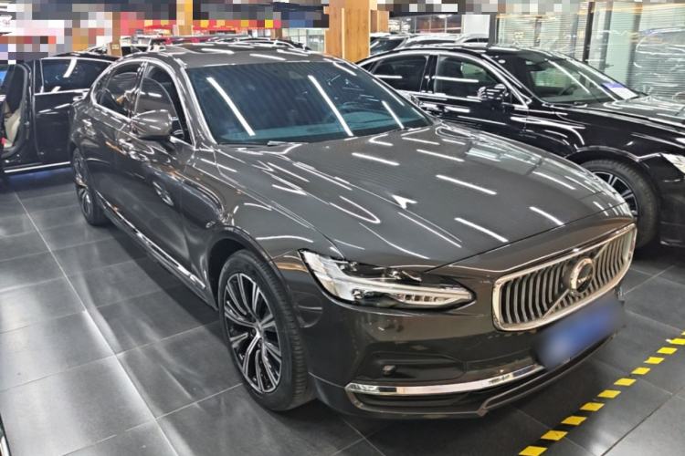 Volvo S90 2021 — 3