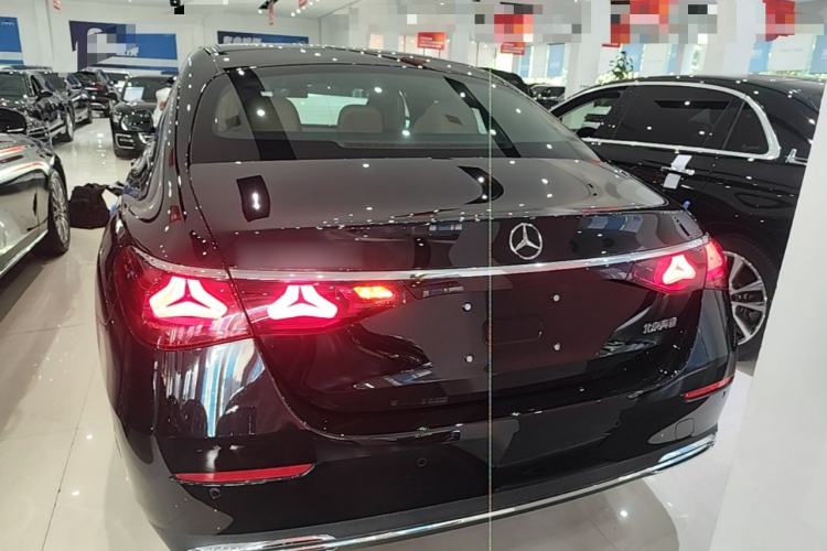 Mercedes-Benz E 350 e L 2024 — 5