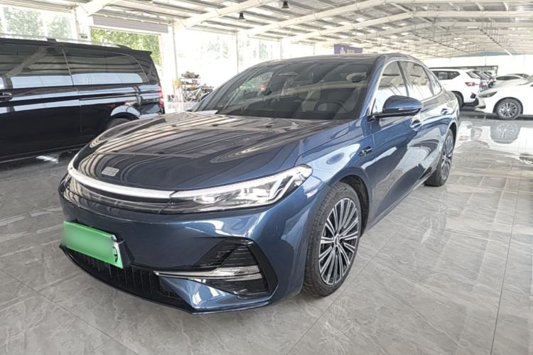 Geely Galaxy A7 2025 — фото 1