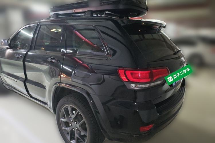 Jeep Grand Cherokee 2021 — фото 4