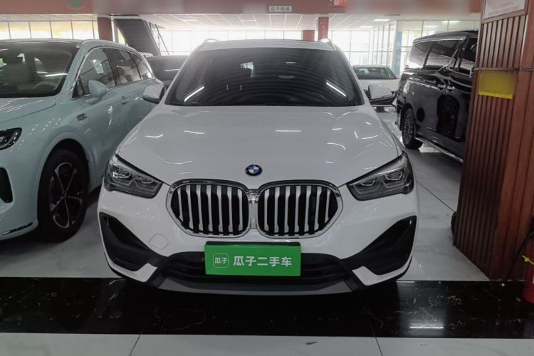 BMW X1 2022 — фото 2