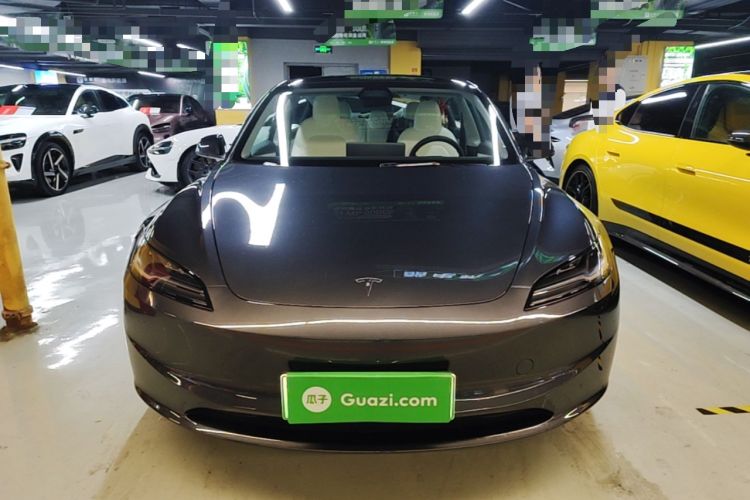 Tesla Model 3 2023 — 2