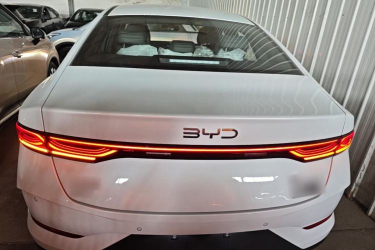 BYD Qin Plus 2025 — фото 5