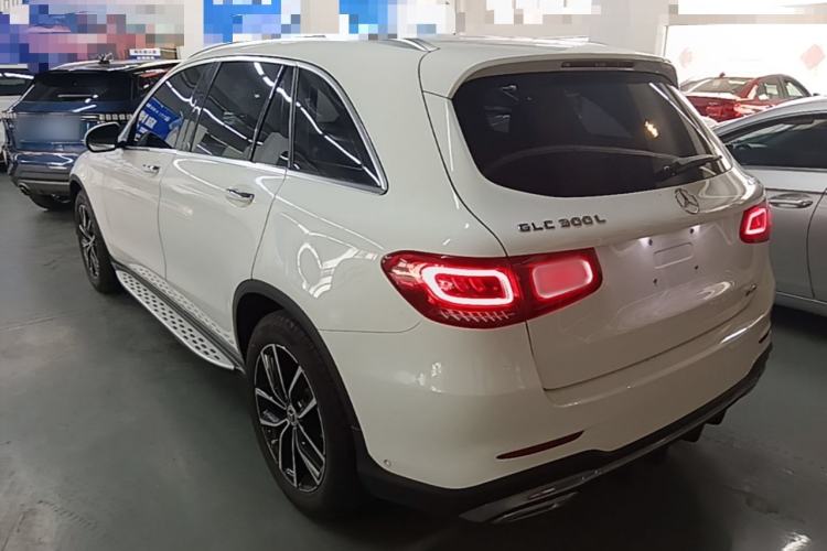 Mercedes-Benz GLC 300 L 2021 — фото 4