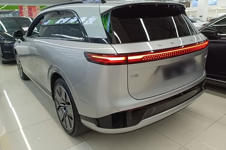 XPeng G9 2022 — 4