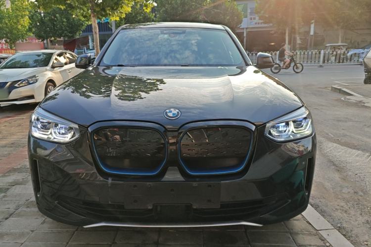 BMW iX3 2021 — 2