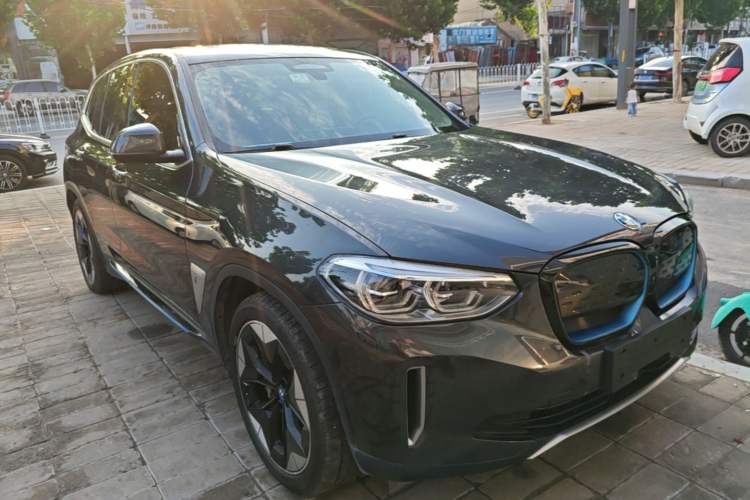 BMW iX3 2021 — 3