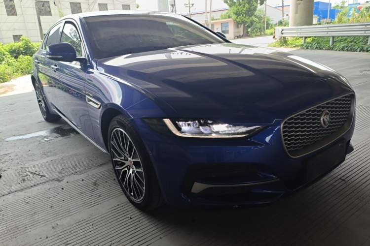 Jaguar XF 2020 — фото 3