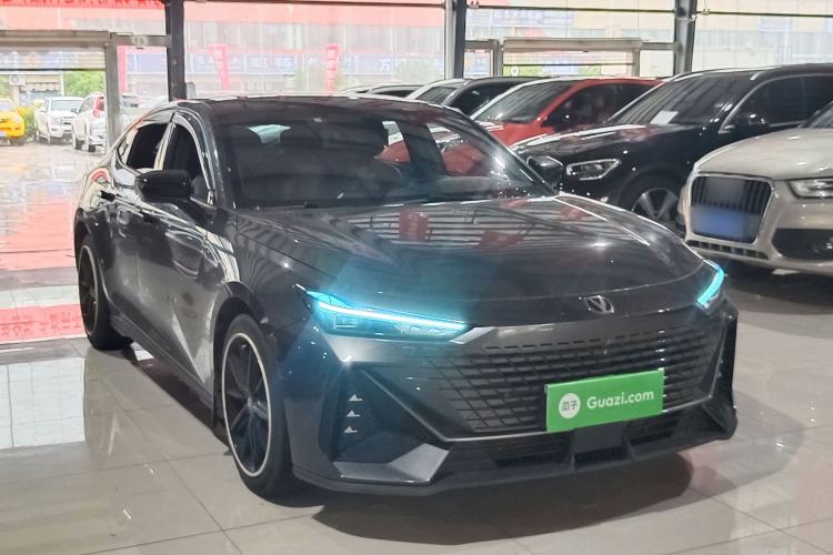 ChangAn UNI-V 2022 — 3