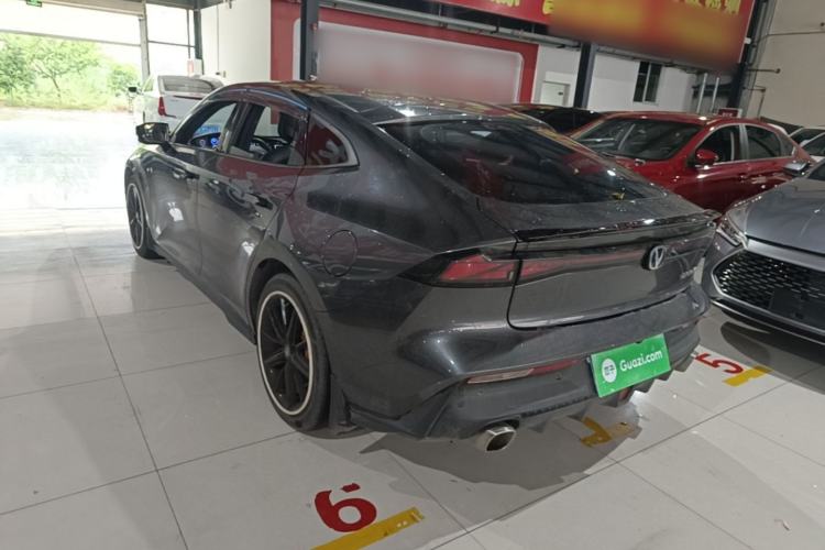 ChangAn UNI-V 2022 — 4