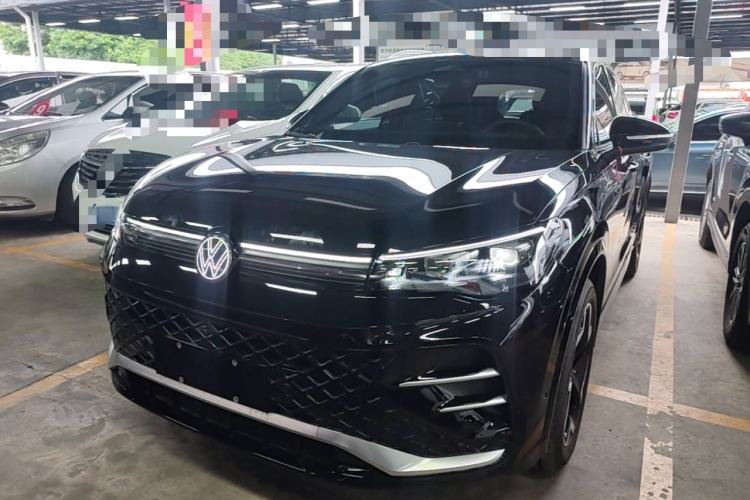 Volkswagen Tiguan L 2024 — 2