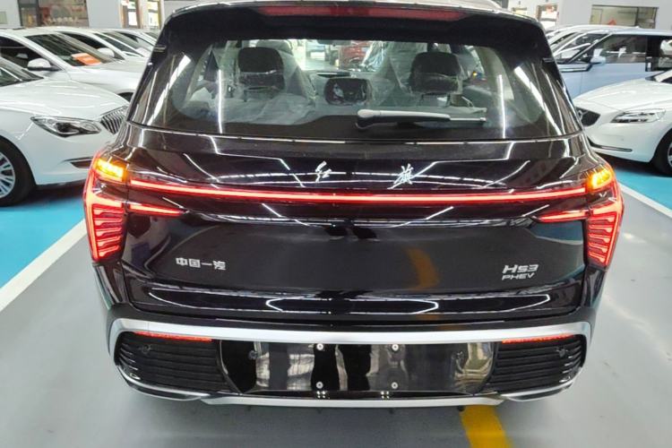 Hongqi HS3 2024 — 5