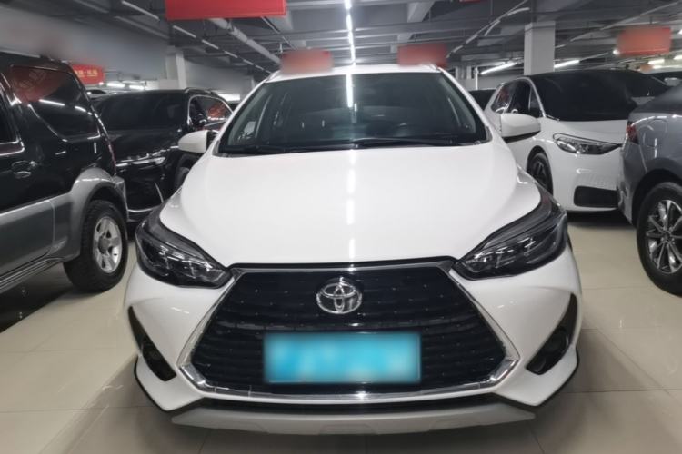 Toyota Yaris 2022 — 2