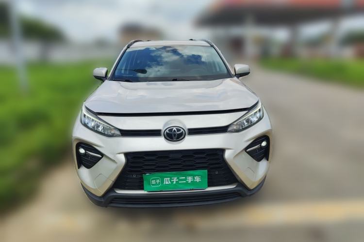 Toyota RAV4 2020 — фото 2