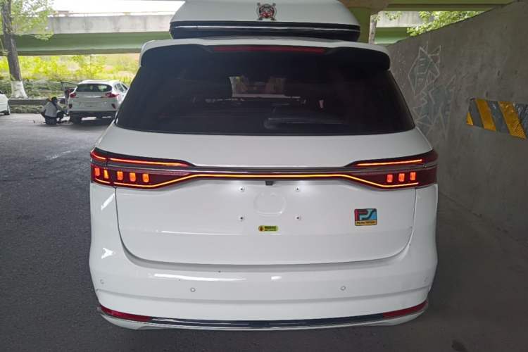 BYD Song MAX 2022 — 5