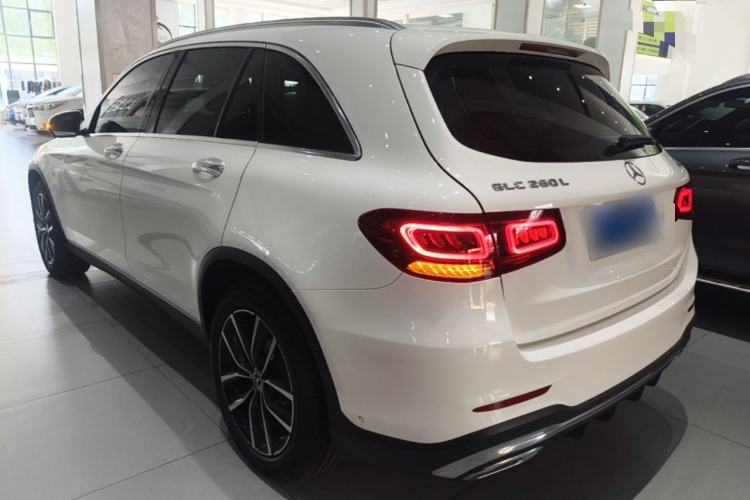 Mercedes-Benz GLC 260 L 2021 — фото 4