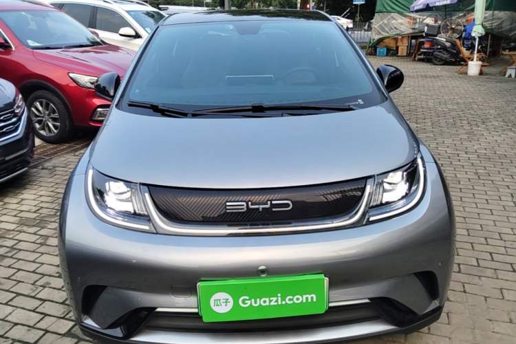 BYD Dolphin 2023 — 2