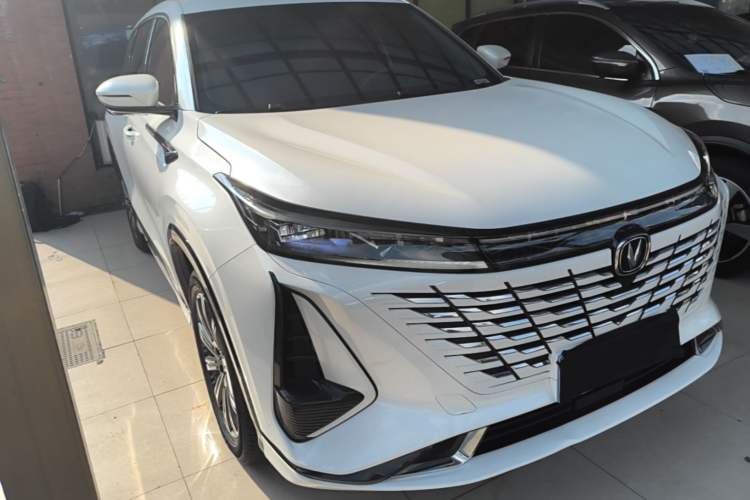 ChangAn CS75 PLUS 2023 — фото 3