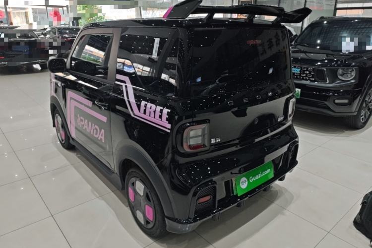 Geely Galaxy Panda 2025 — 4