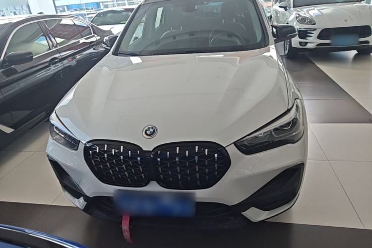 BMW X1 2022 — фото 2