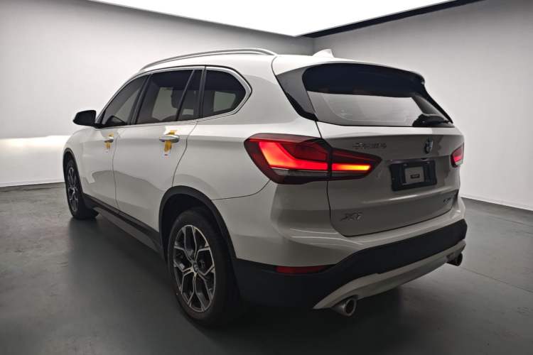 BMW X1 2022 — фото 4