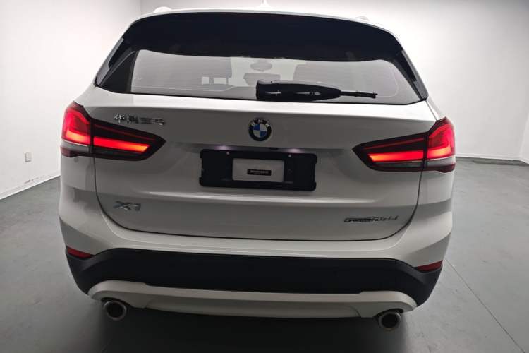 BMW X1 2022 — фото 5