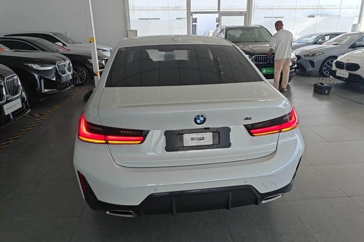 BMW 325Li 2023 — 5