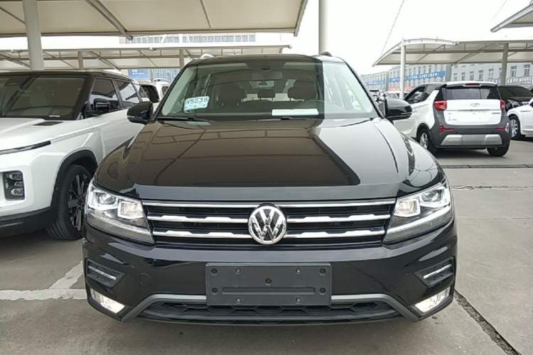 Volkswagen Tiguan L 2020 — фото 2