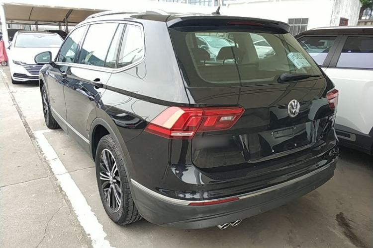 Volkswagen Tiguan L 2020 — фото 4