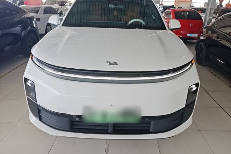 Li Auto L6 2024 — 2