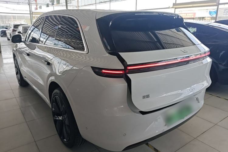 Li Auto L6 2024 — 4
