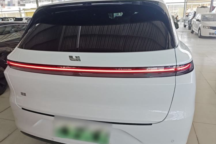 Li Auto L6 2024 — 5