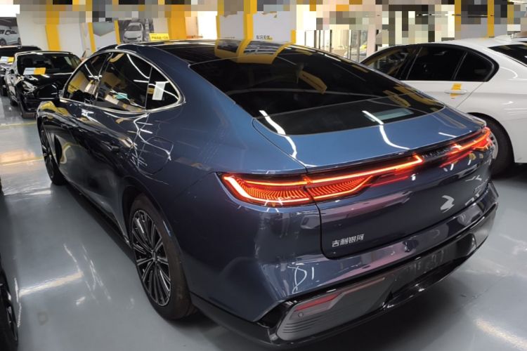 Geely Galaxy 8 2025 — 4