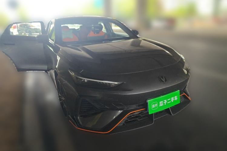 ChangAn UNI-V 2025 — 3