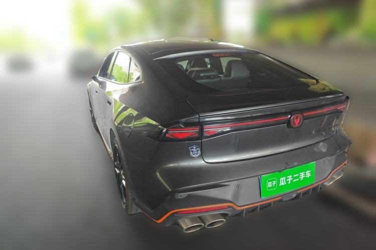 ChangAn UNI-V 2025 — 4