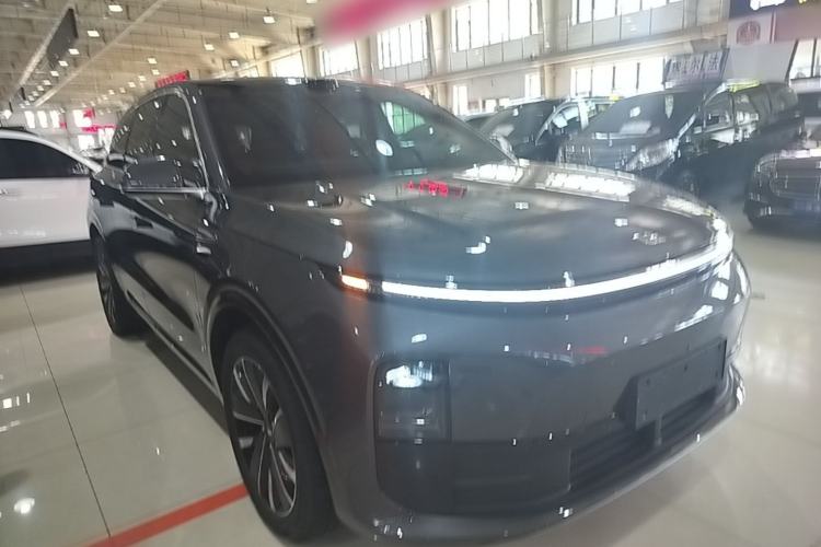 Li Auto L6 2025 — 3