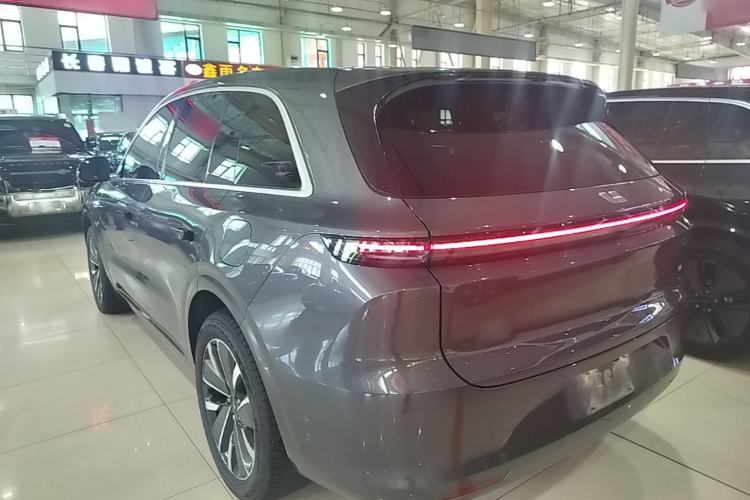 Li Auto L6 2025 — 4