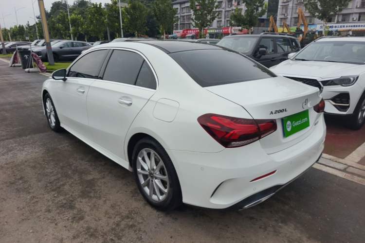 Mercedes-Benz A 200 L 2021 — фото 4