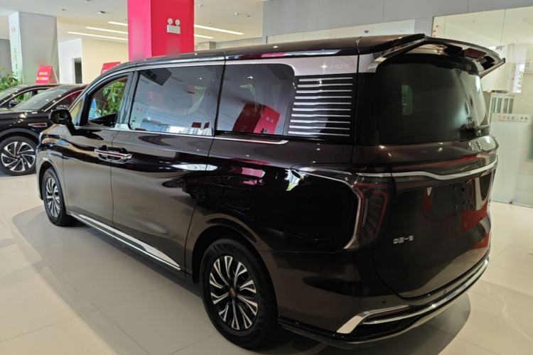 Hongqi HQ9 PHEV 2024 — 4