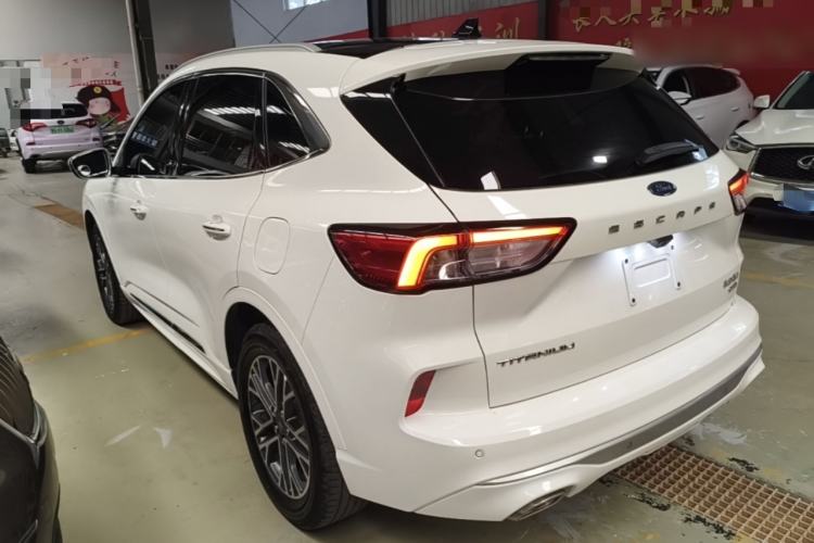 Ford Escape 2020 — фото 4