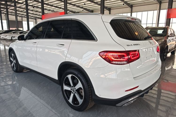 Mercedes-Benz GLC 260 L 2022 — фото 4