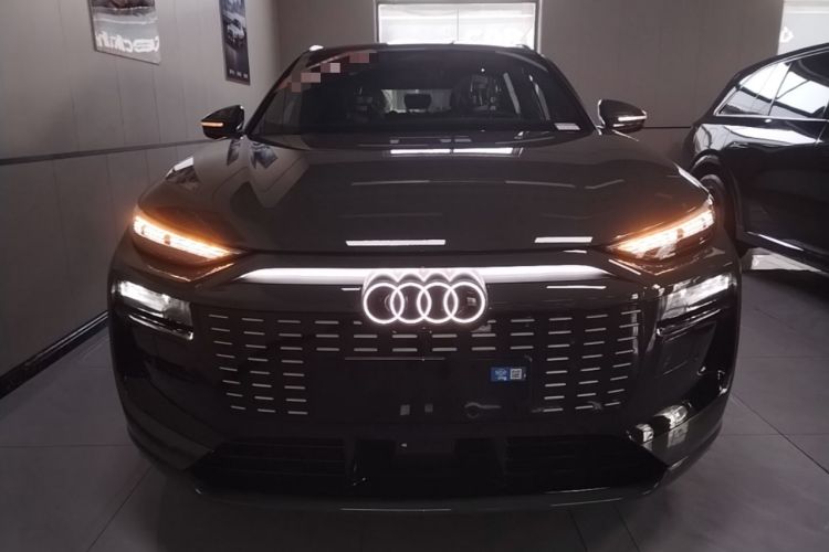 Audi Q6L e-tron 2026 — фото 2
