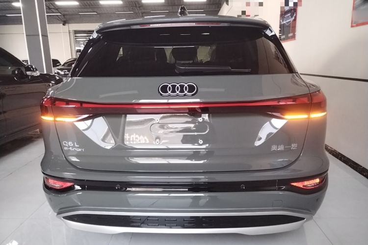 Audi Q6L e-tron 2026 — фото 5