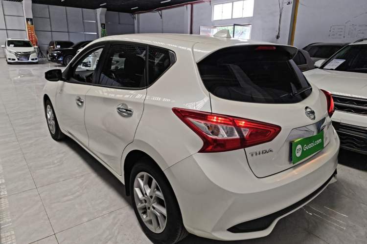 Nissan Tiida 2024 — 4