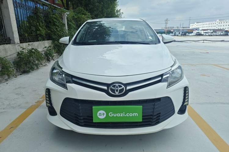 Toyota Yaris 2021 — 2