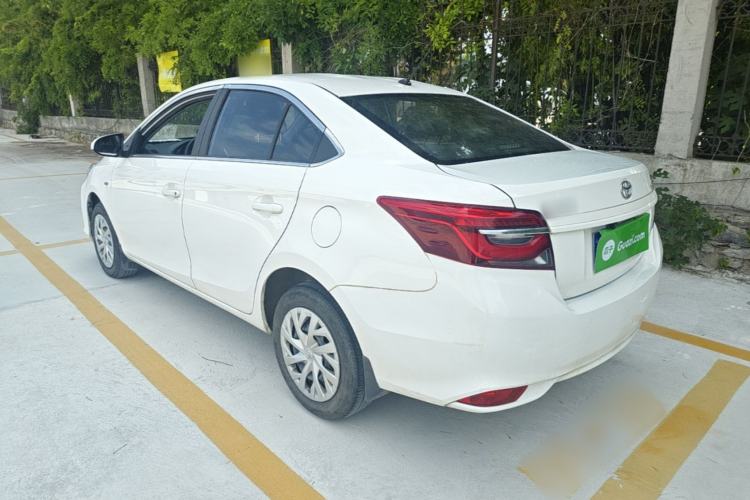 Toyota Yaris 2021 — 4