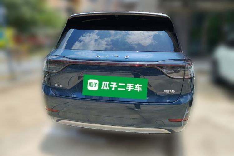 AITO M9 2024 — 3