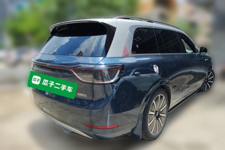 AITO M9 2024 — 4