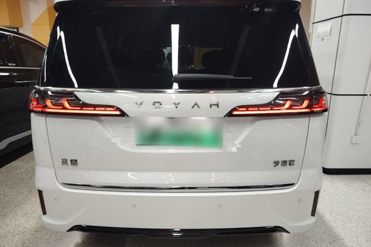 Voyah Dream 2022 — 5